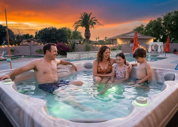 The Ultimate & Play Retreat 4br Sleeps 13 Chandler