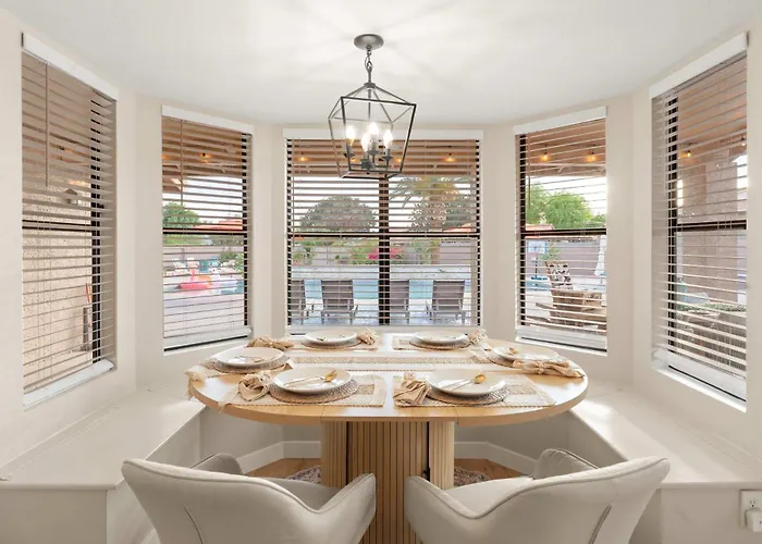 The Ultimate & Play Retreat 4br Sleeps 13 Holiday home *
