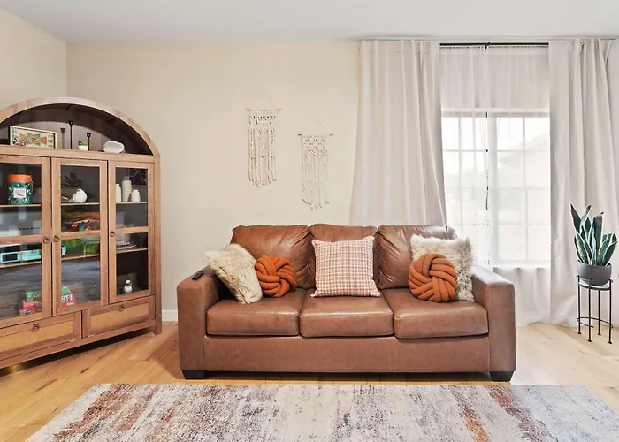 The Ultimate & Play Retreat 4br Sleeps 13