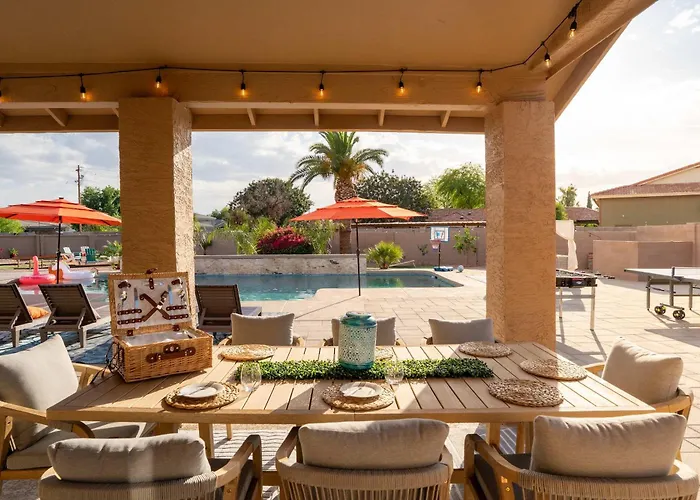 The Ultimate & Play Retreat 4br Sleeps 13 * Chandler