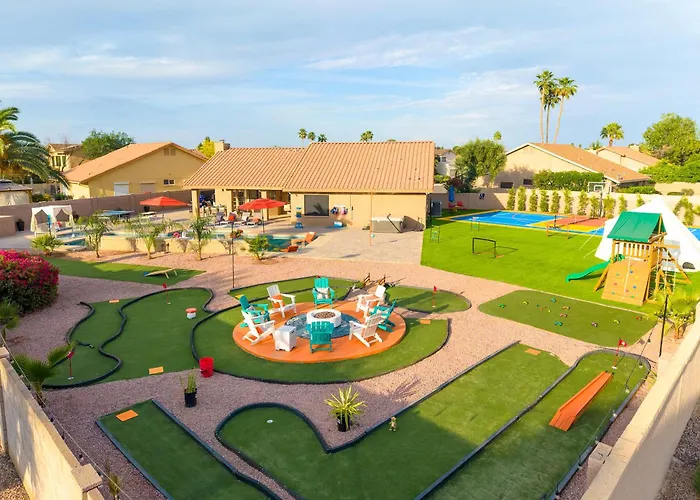 The Ultimate & Play Retreat 4br Sleeps 13