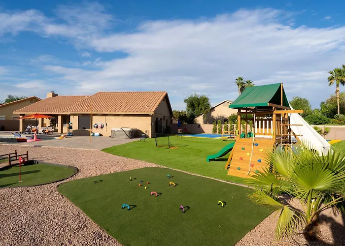 The Ultimate & Play Retreat 4br Sleeps 13 Holiday home